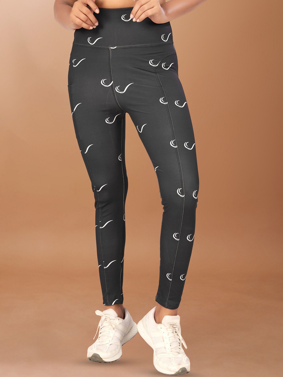 

POOJARAN SAREE Printed High Rise Tights, Grey