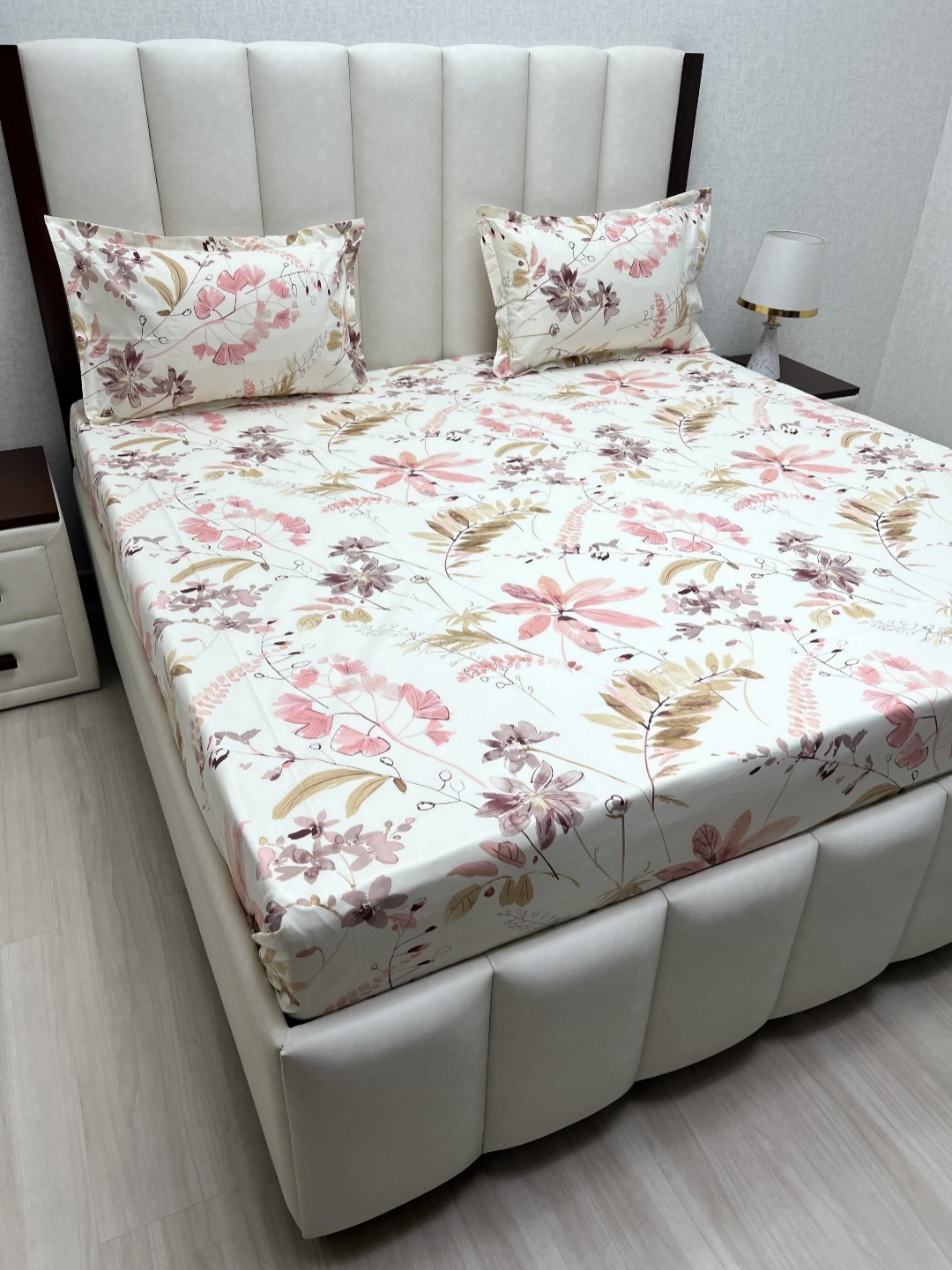 

Pure Decor Royal Velar White Printed Pure Cotton 250 TC King Bedsheet Set 2.74 x 2.74 m