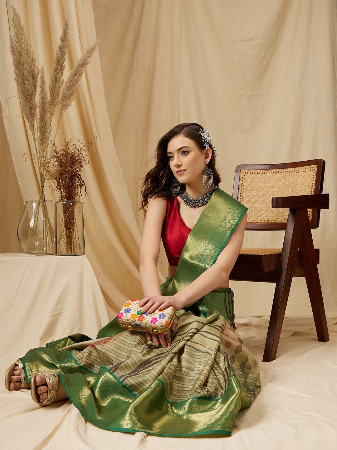 

DIVASTRI Banarasi Tusser Soft Silk Digital Print Zari Woven Saree, Green