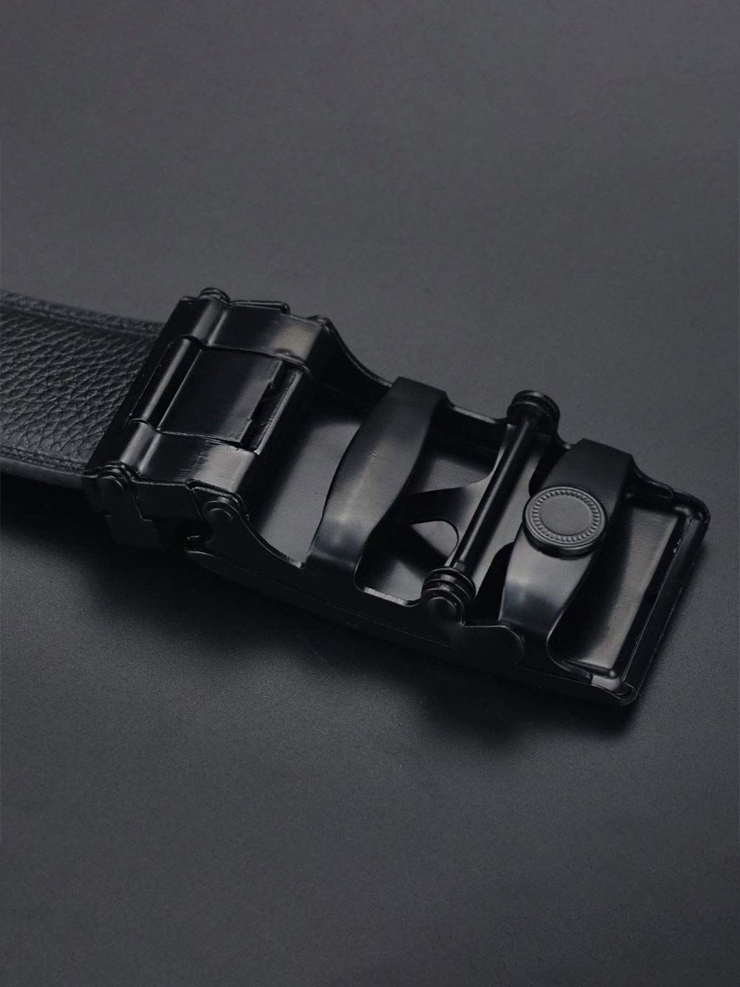 

Provogue Men Textured Belt, Black