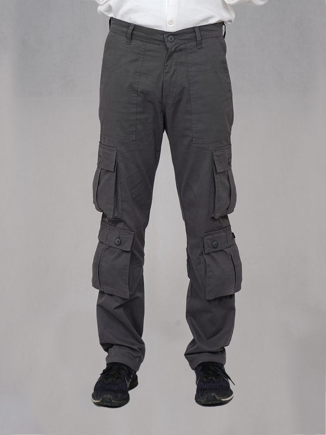 

THE NOMHERD Men Relaxed Straight Fit Cargos Trousers, Grey