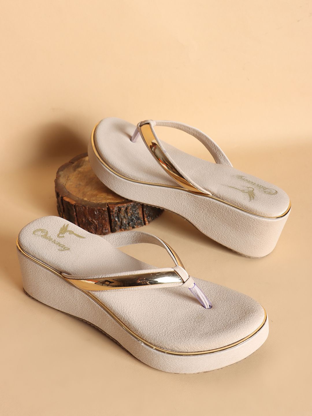

CHINRAAG Women PU Platform Sandals, Cream