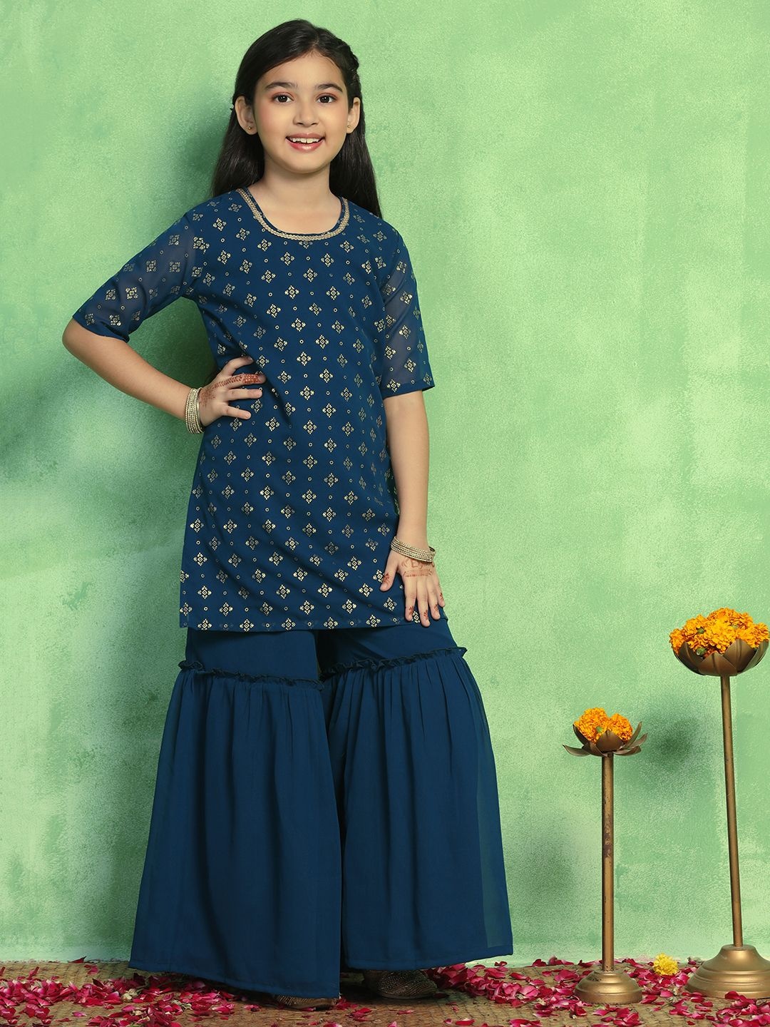 

BAESD Girls Floral Printed Georgette Straight Kurta With Sharara, Teal