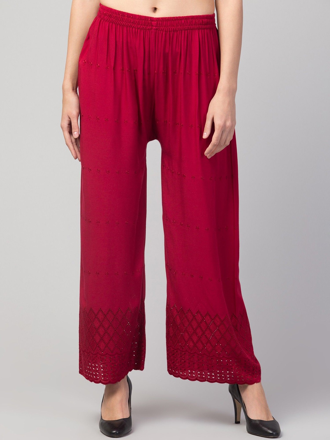 

STYLE PREZONE Women Relaxed Trousers, Maroon