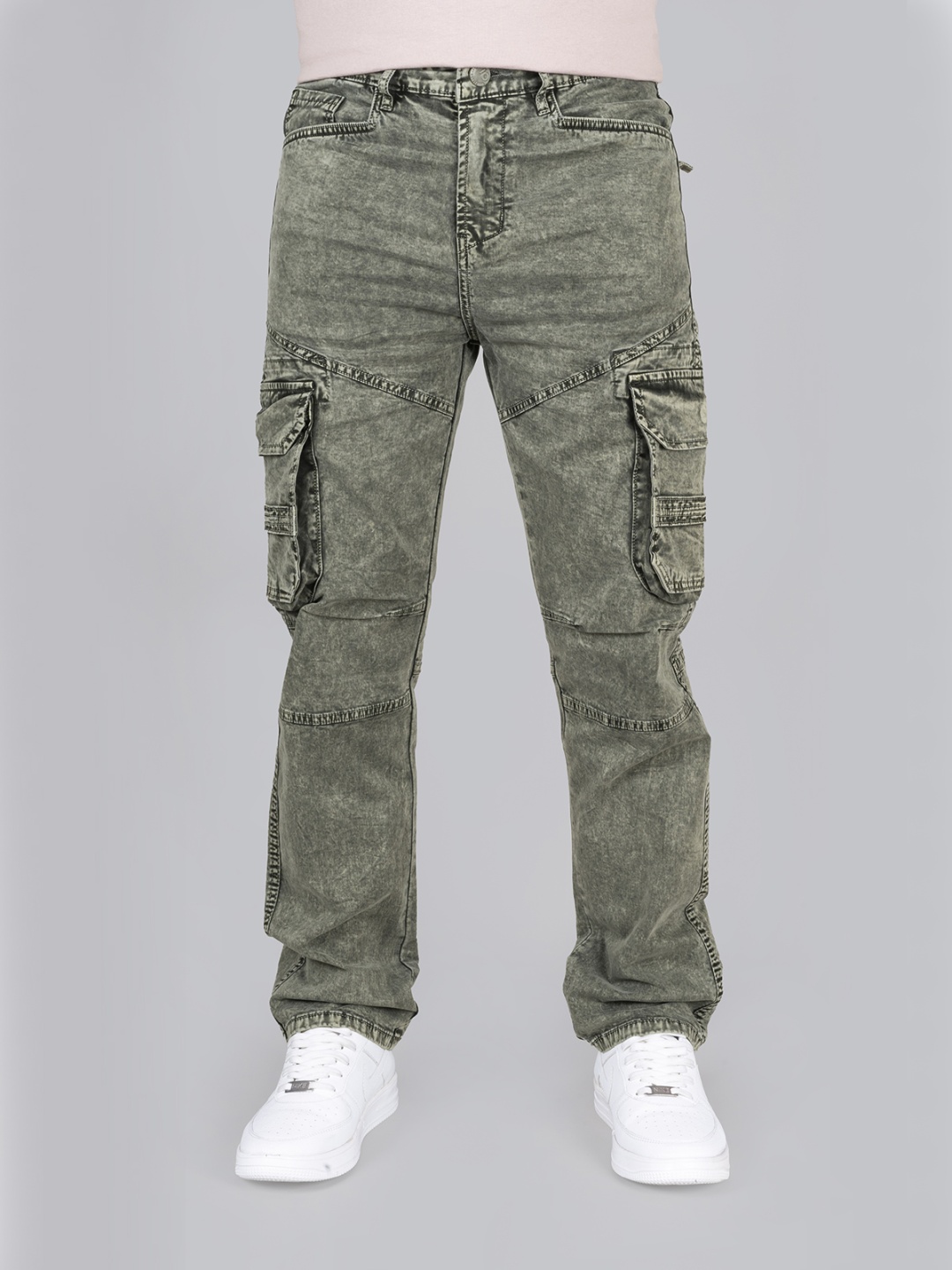 

PEPLOS Men Faded Comfort Mid-Rise Straight Fit Cargos, Green