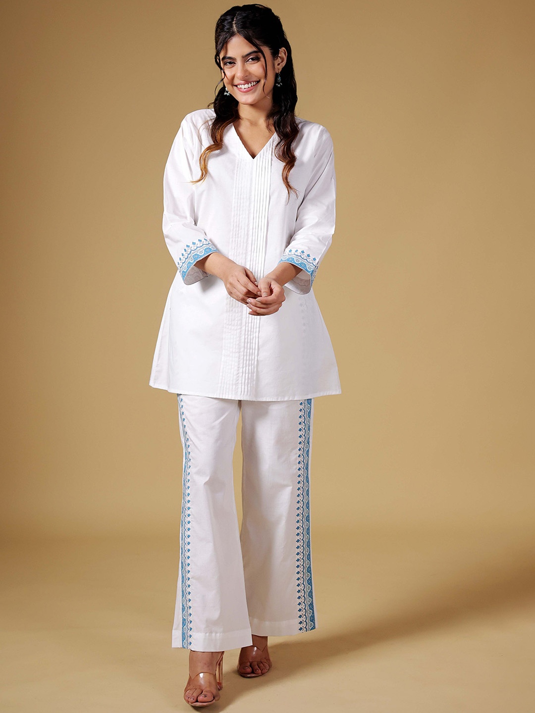 

BEOM V-Neck Pin Tucks Pure Cotton Tunic With Palazzos, White