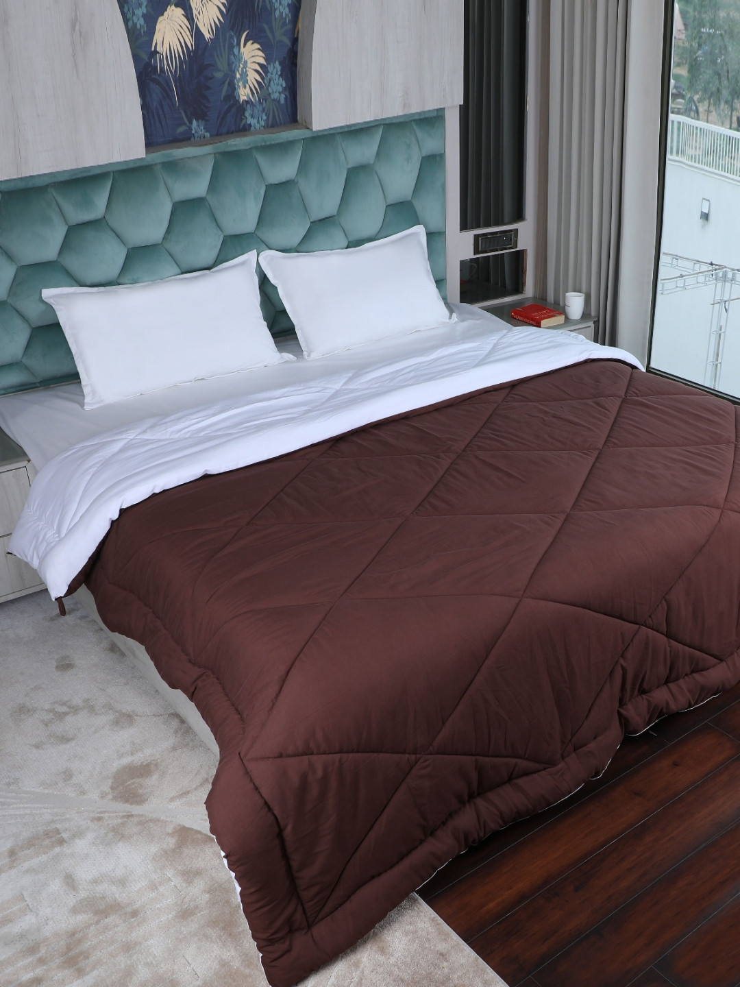 

AJISH Brown & White Geometric 210 GSM AC Room Reversible Single Bed Comforter