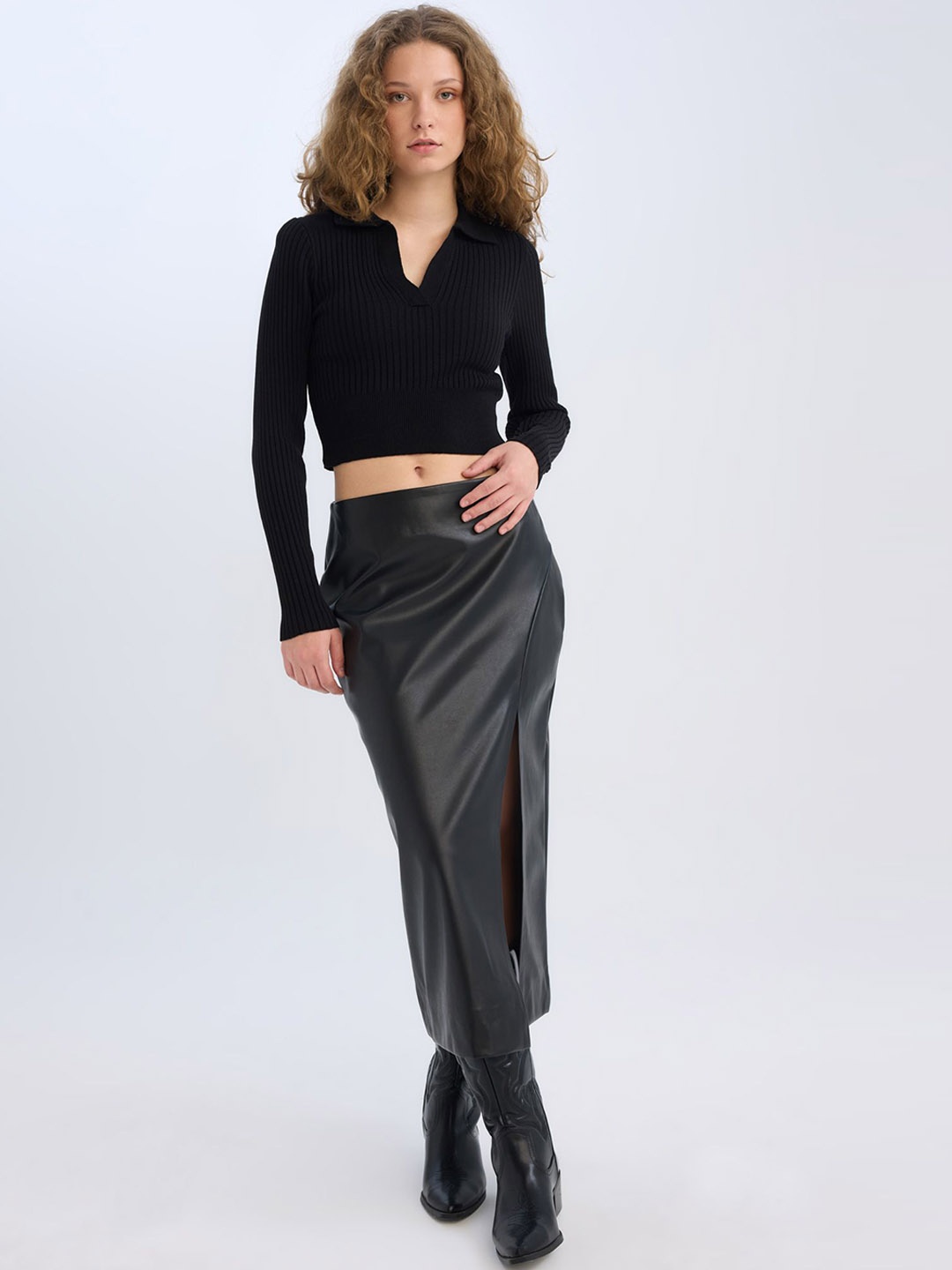 

DeFacto Women Pencil Midi Skirt, Black