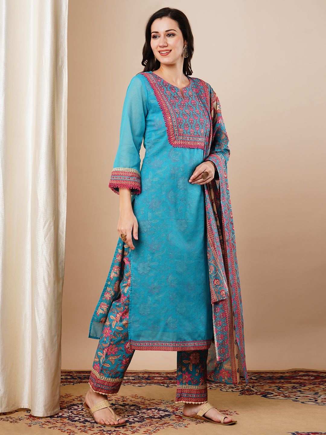 

FASHOR Floral Printed Sequinned Straight Kurta With Trousers & Dupatta, Turquoise blue