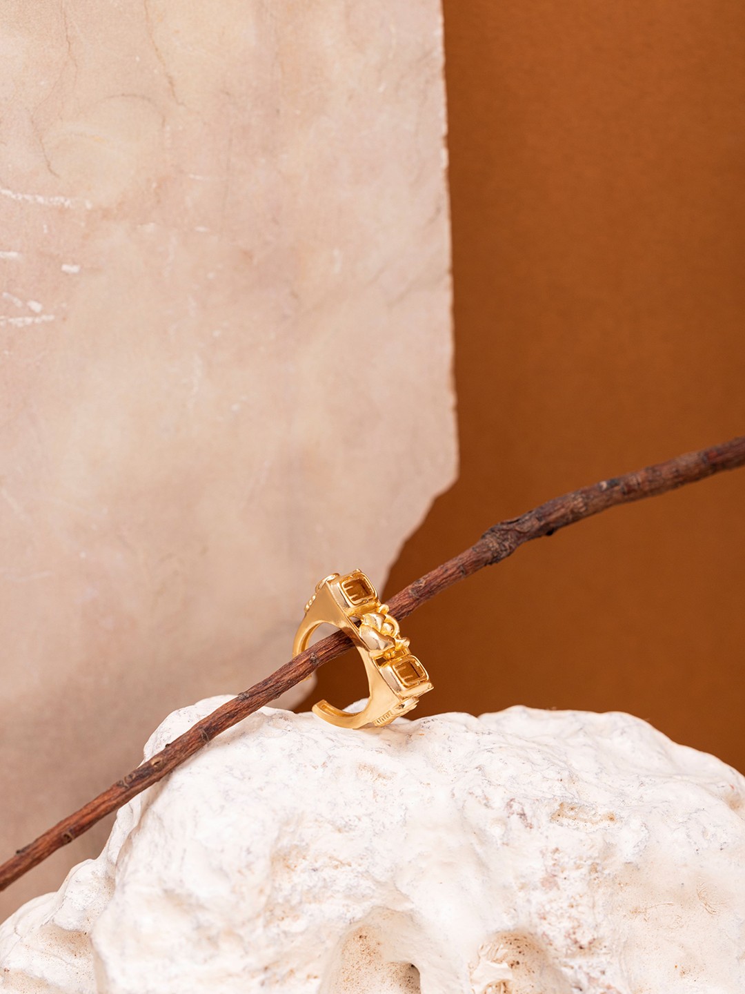 

GAURISH BESPOKE JEWELLERY Gold-Plated Stone-Studded Finger Ring