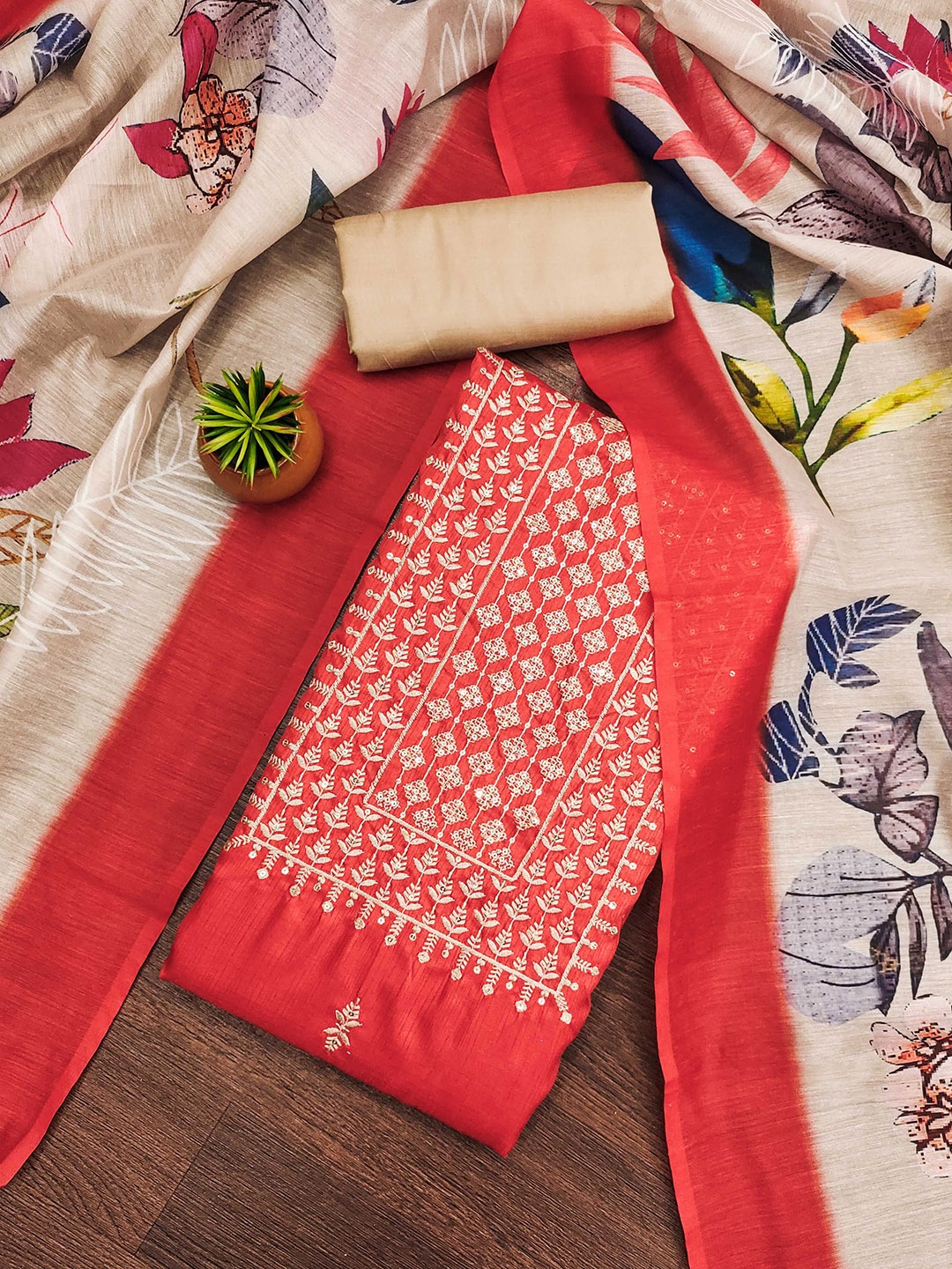 

SHADOW & SAINING Embroidered Unstitched Dress Material, Orange