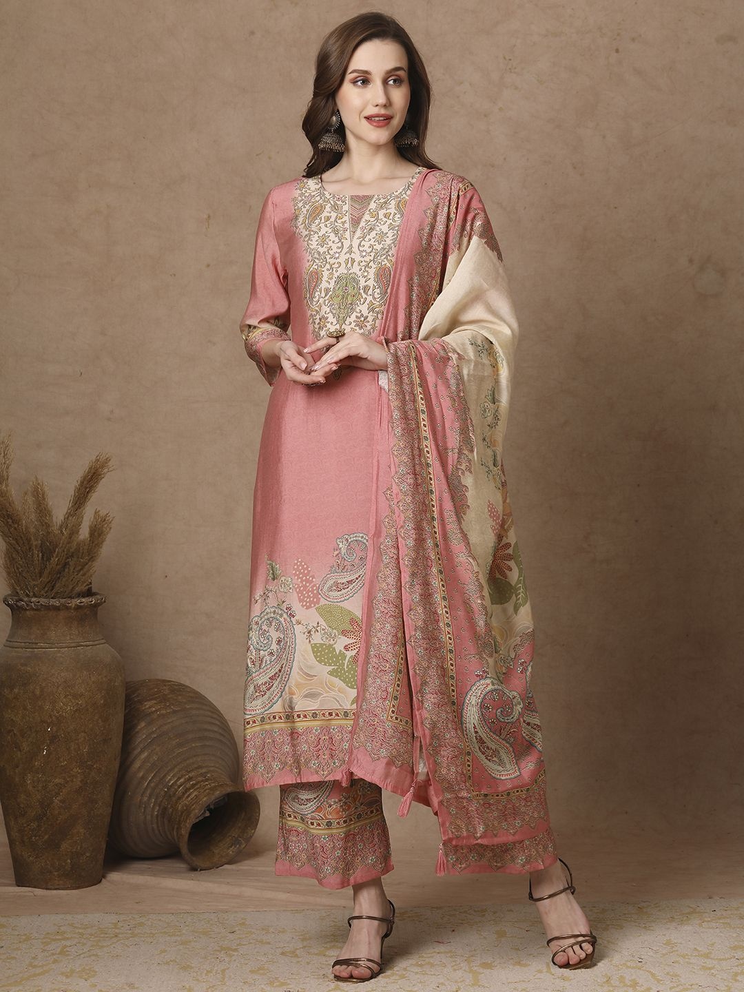 

FASHOR Ethnic Motifs Printed Round Neck Straight Kurta With Palazzos And Dupatta, Pink