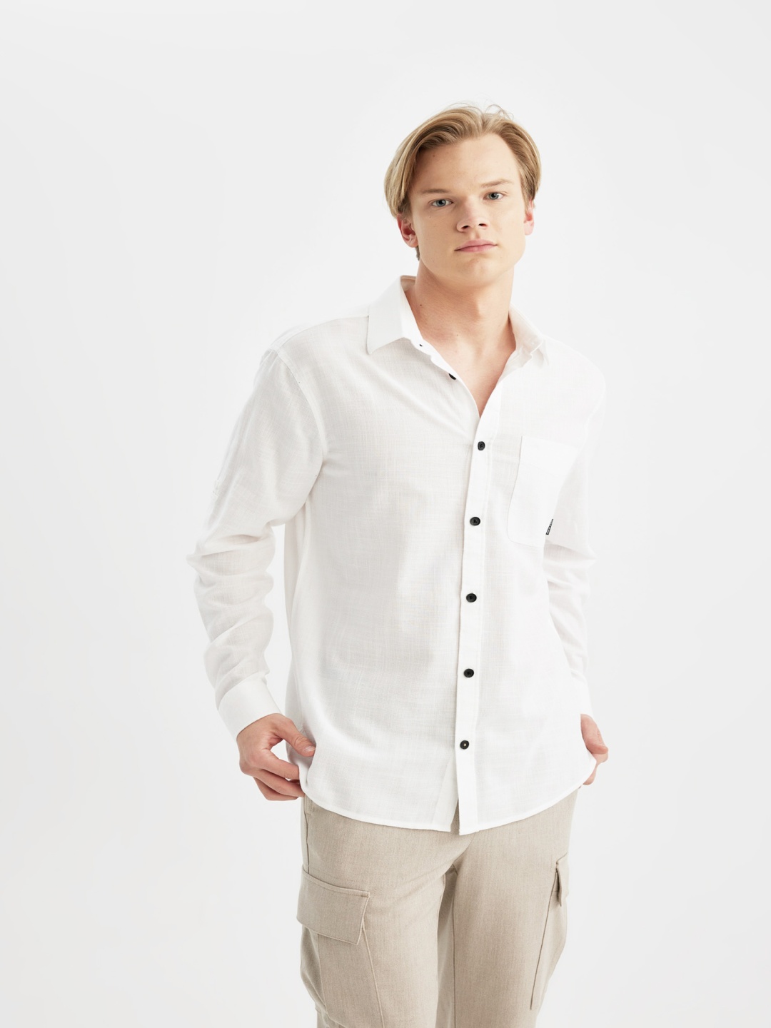 

DeFacto Men Opaque Cotton Shirt, White