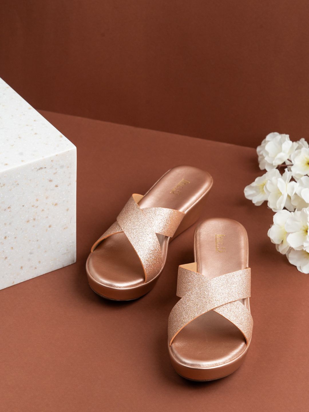 

Inc 5 Women Party Block Sandals, Rose gold