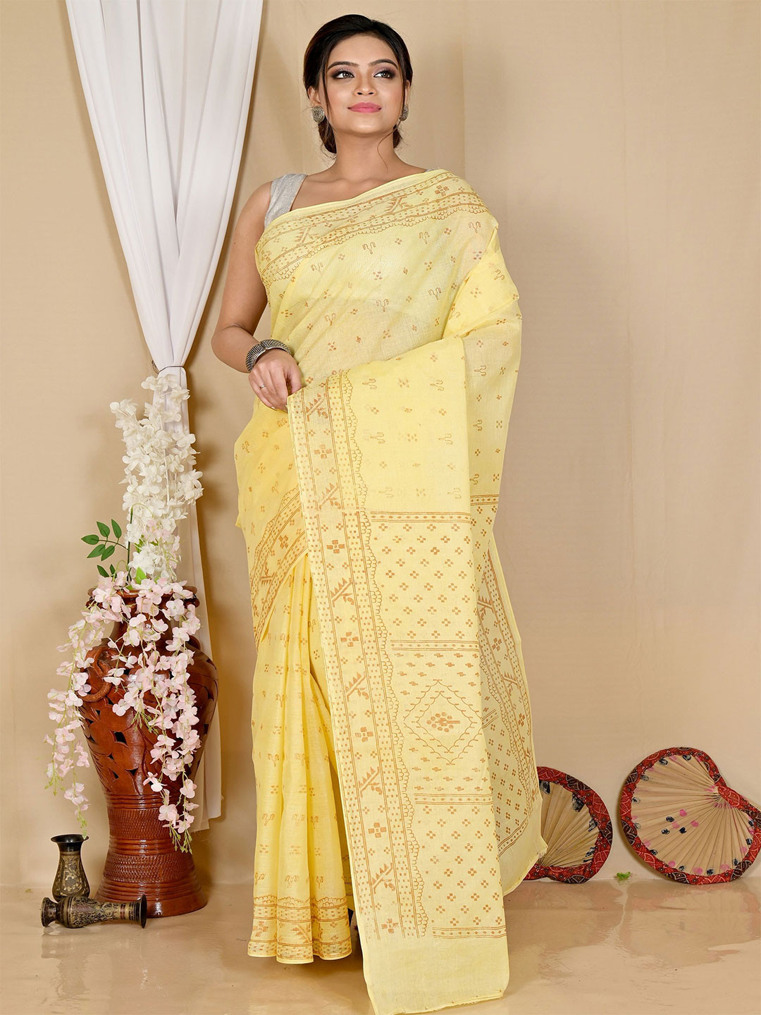 

PuJoy Pure Cotton Taant Saree, Yellow