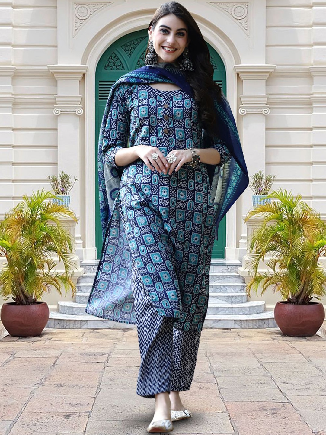 

Moda Rapido Floral Printed Round Neck Straight Kurta With Trouser And Dupatta, Blue