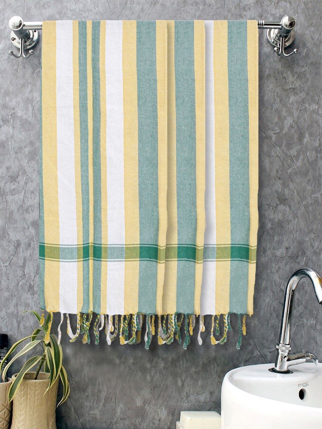 

FABINALIV White & Green 3 Striped Cotton 225 GSM Bath Towel
