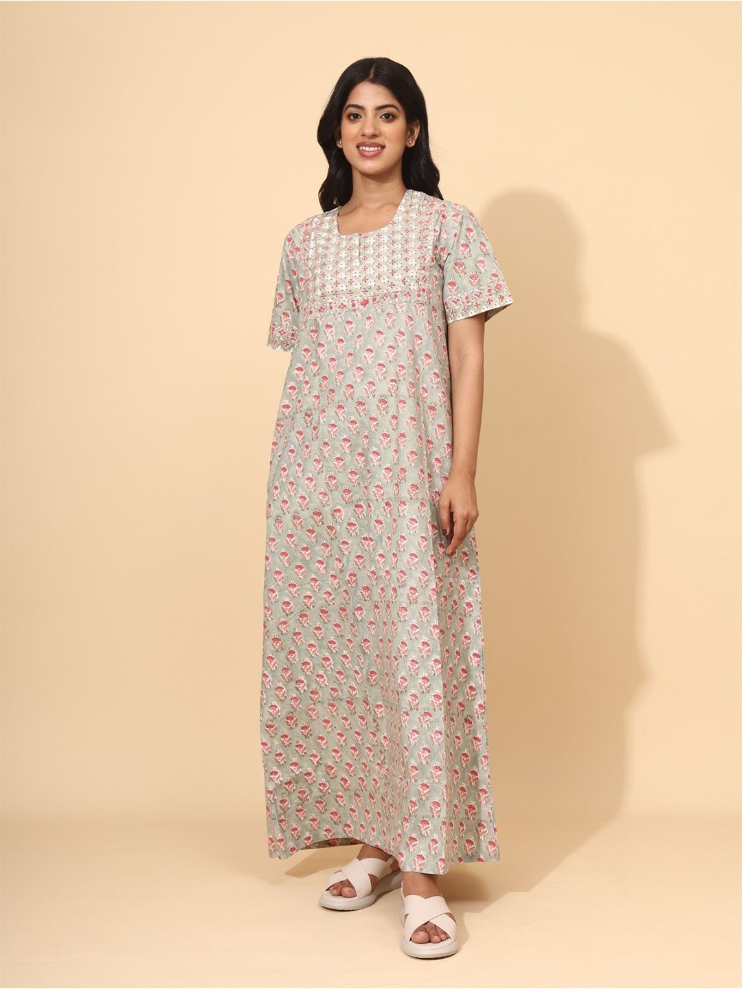 

YELLOW BLOOM Printed Maxi Nightdress, Green