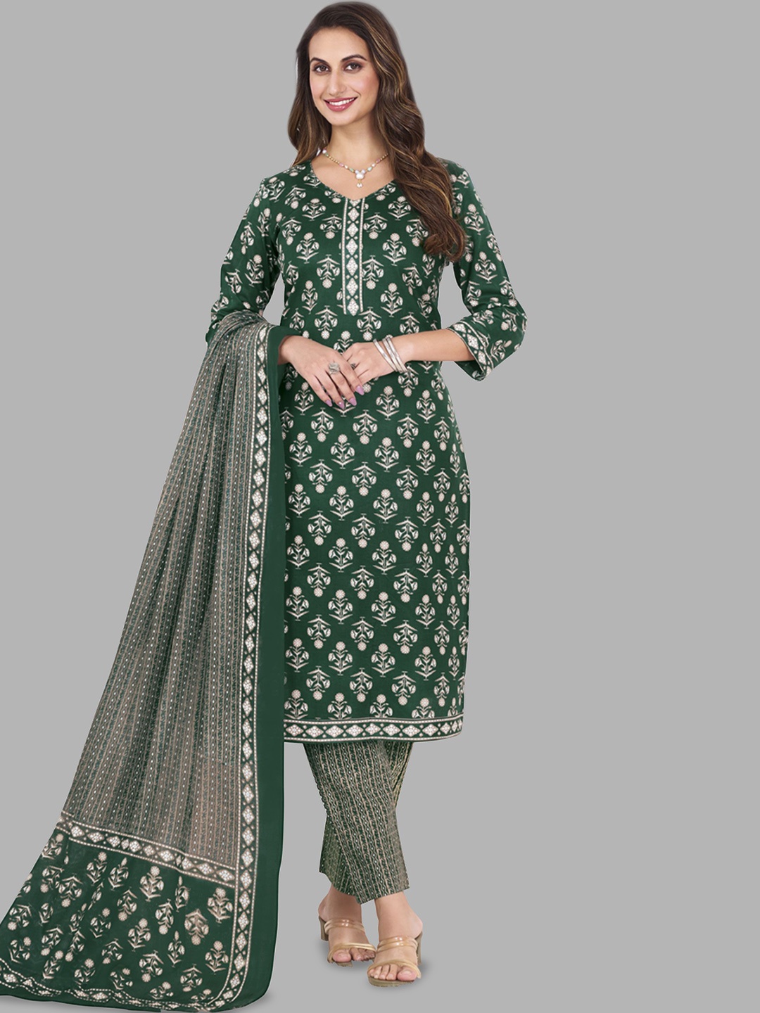 

Simmu Floral Printed V-Neck Pure Cotton Straight Kurta With Trouser & Dupatta, Green