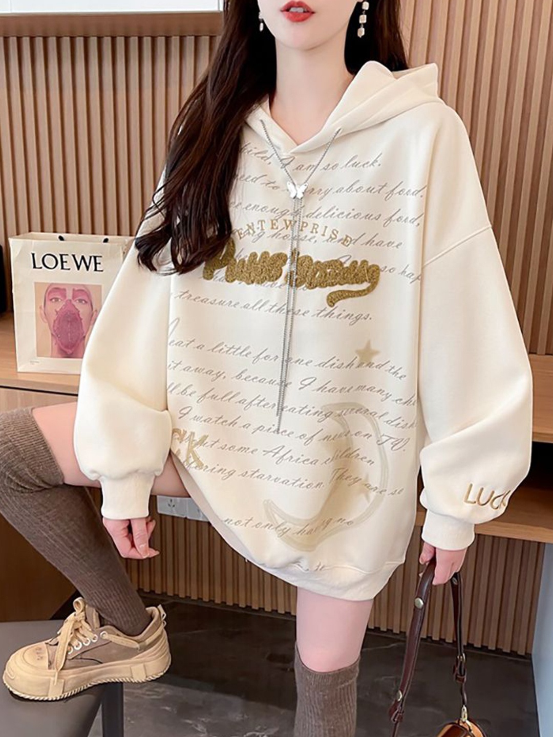 

StyleCast x Revolte Women Printed Pullover Sweatshirt, Beige