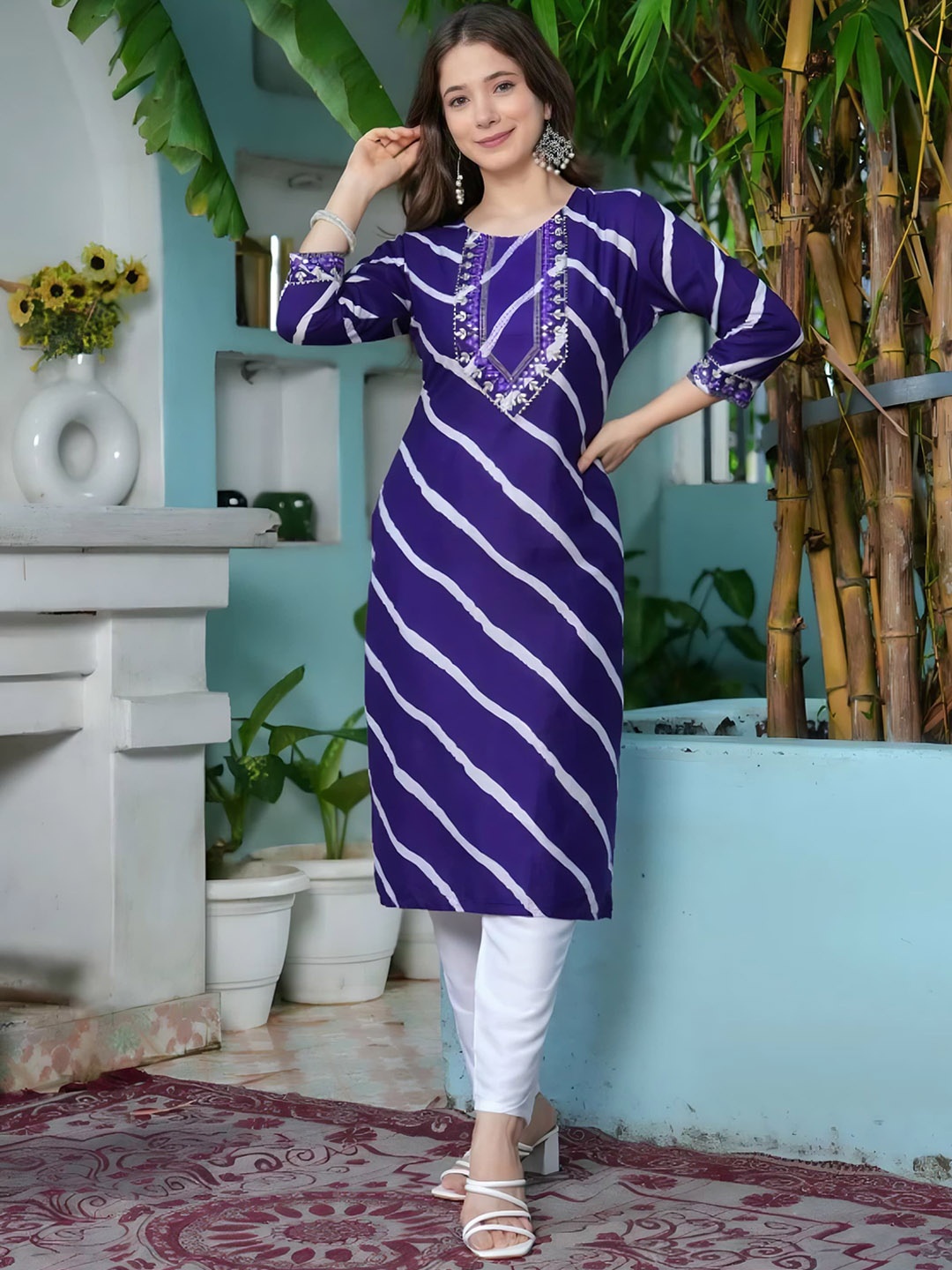 

Wawlooks Leheriya Printed Round Neck Straight Kurta, Blue