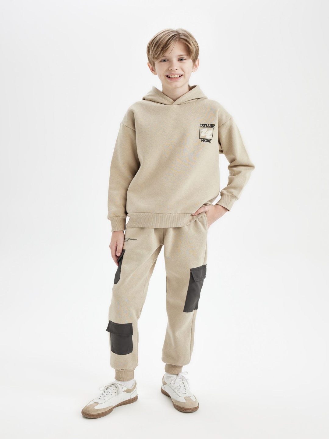 

DeFacto Boys Regular Fit Cotton Joggers Trousers, Beige