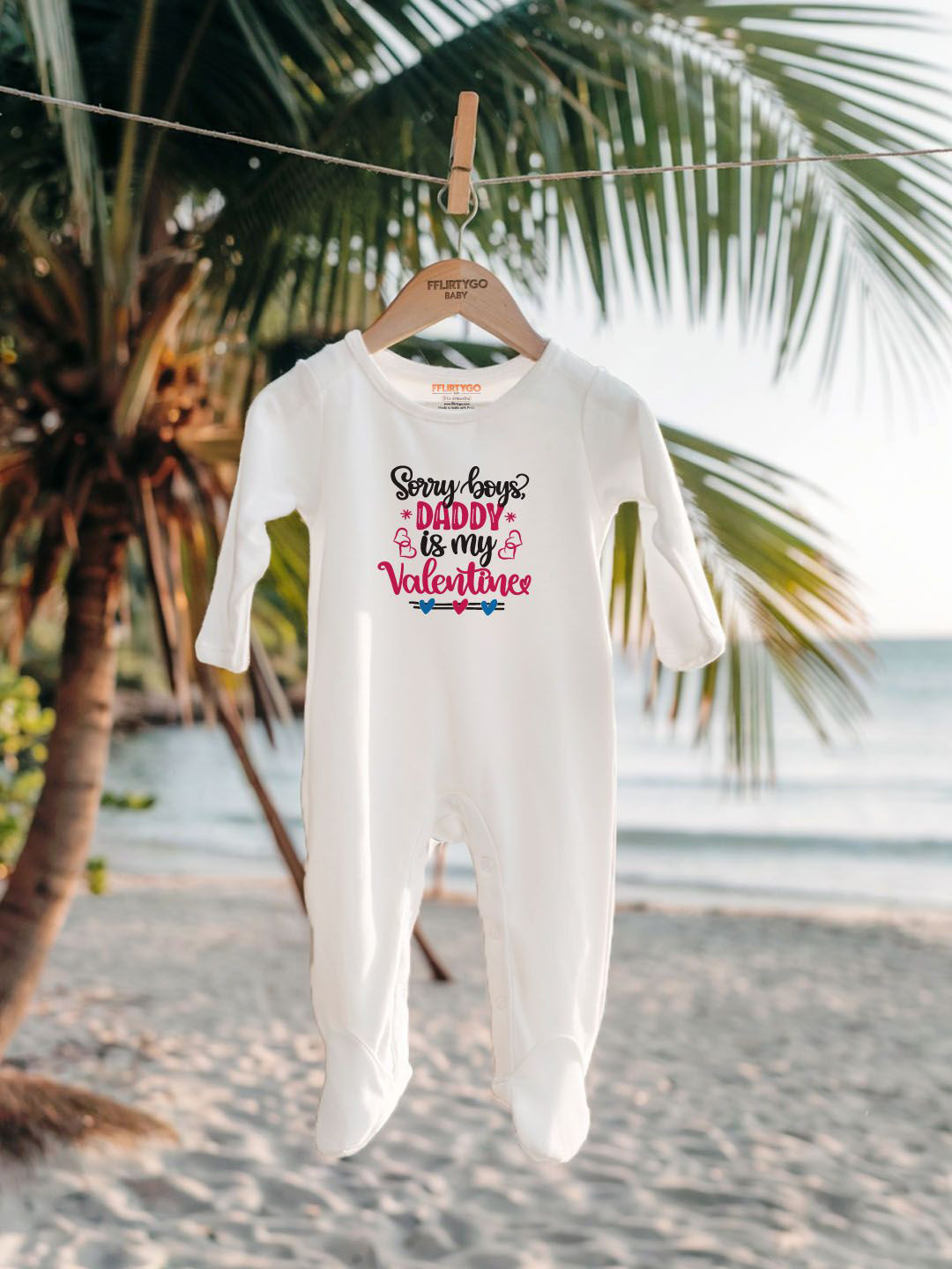 

FFLIRTYGO Infants Valentine Day Printed Cotton Sleepsuit, White