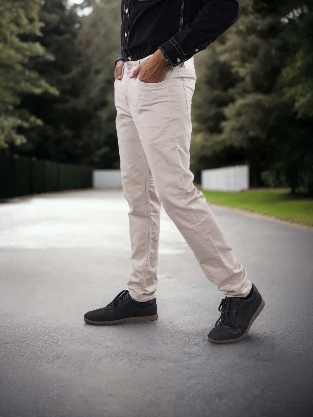 

Celio Men Cotton Mid-Rise Slim Fit Trousers, Beige