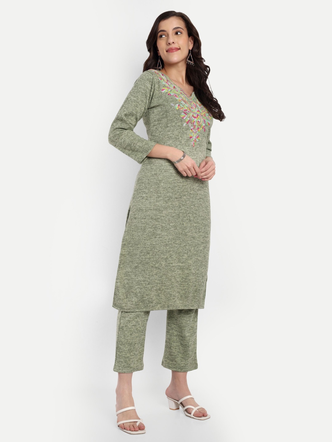 

FNOCKS Floral Embroidered Thread Work Pure Wool Straight Kurta With Palazzos, Green