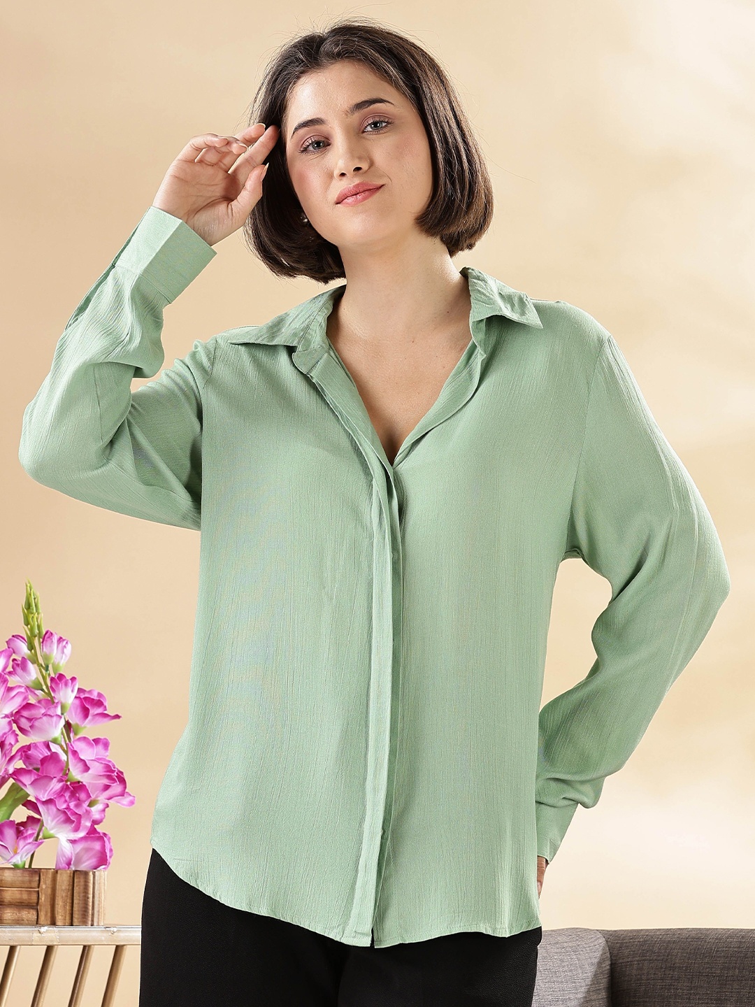 

Anouk Women Relaxed Opaque Casual Shirt, Sea green