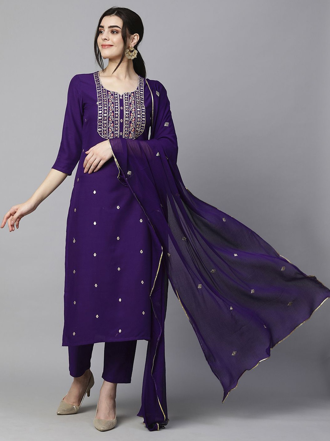 

DIVASTRI Floral Embroidered Sequinned Straight Kurta With Trousers And Dupatta, Purple