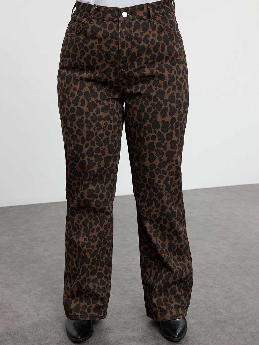 

Trendyol Men Highly Distressed Jeans, Na
