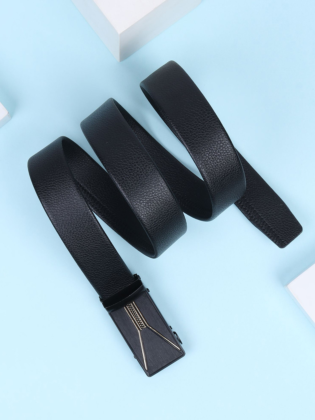 

Provogue Men Textured Belt, Black
