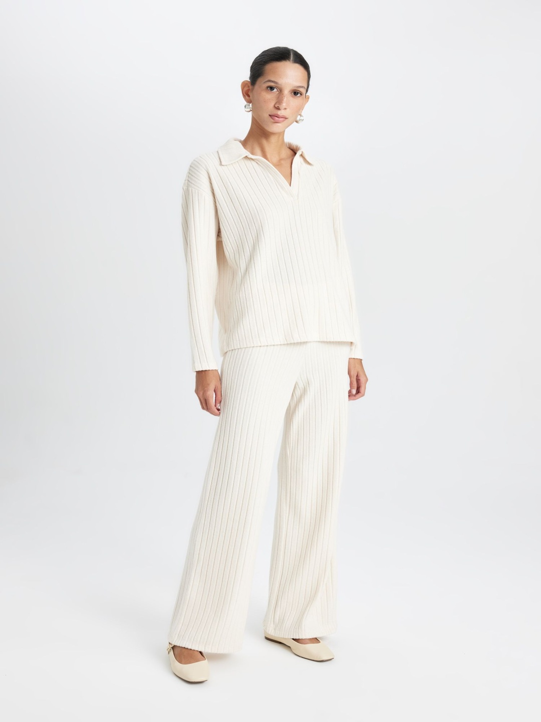 

DeFacto Women Striped Trousers, White