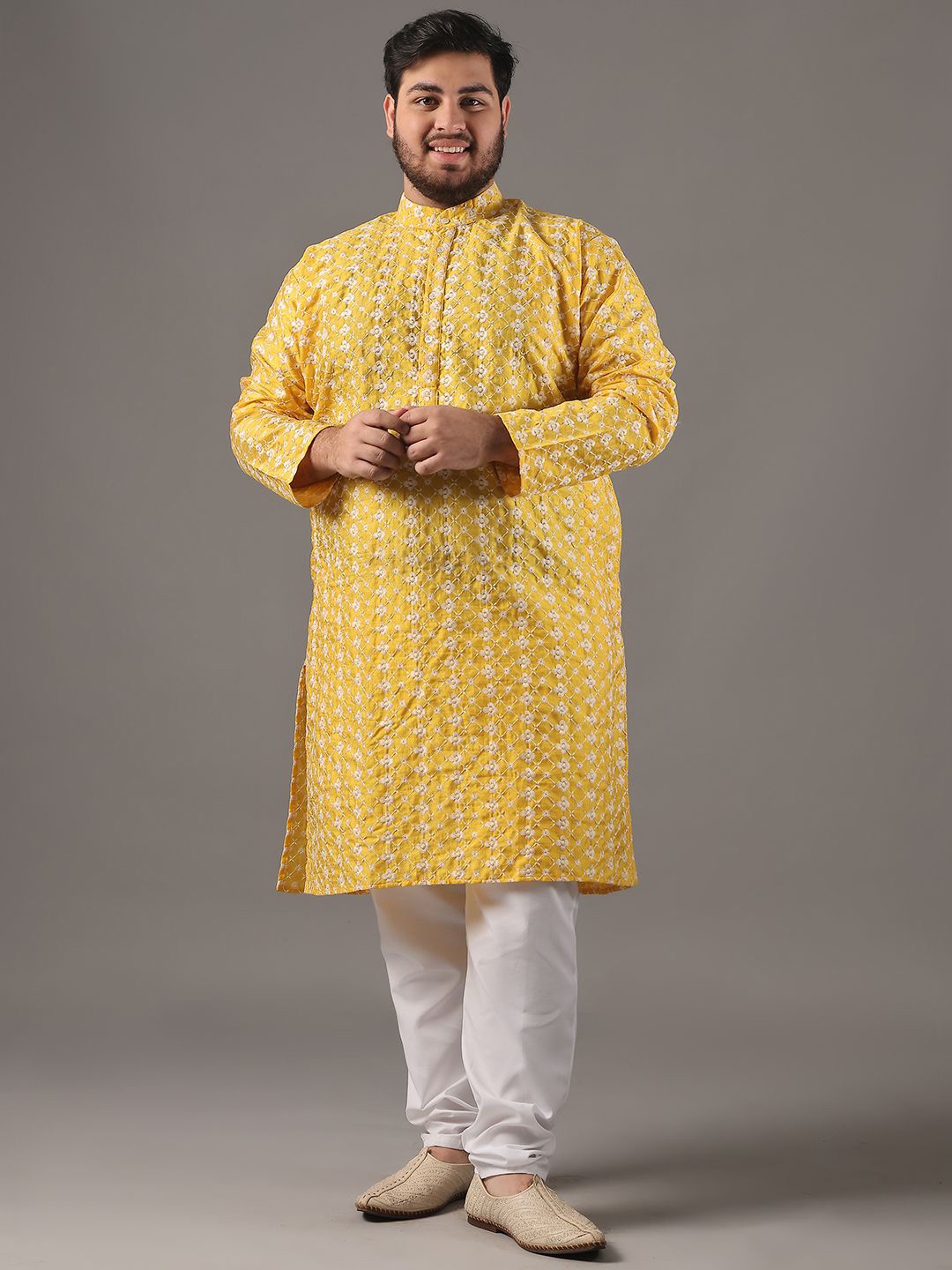 

SOJANYA PLUS Plus Size Men Floral Embroidered Pure Cotton Straight Kurta With Pyjamas, Yellow