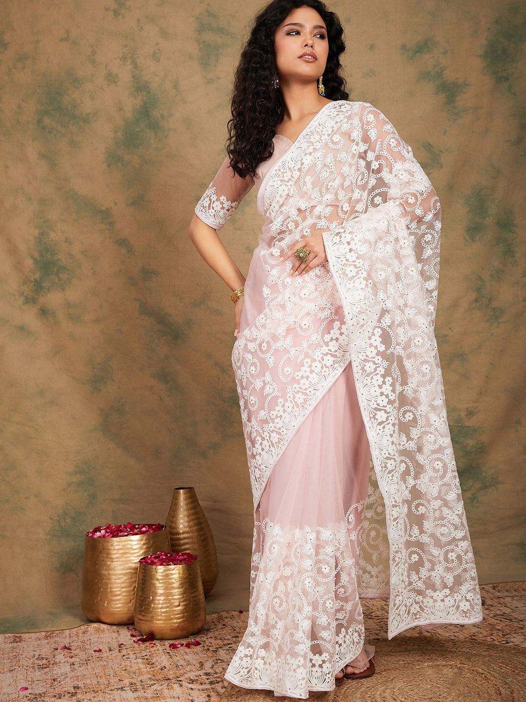 

DEVATITHI Embellished Embroidered Net Saree, Pink