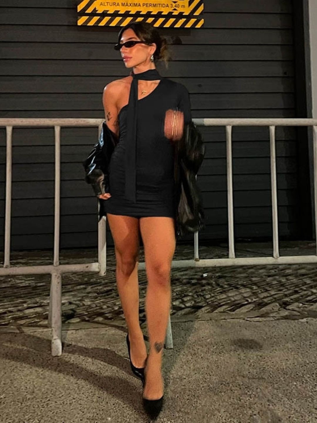 

StyleCast Women One Shoulder Bodycon Dress, Black