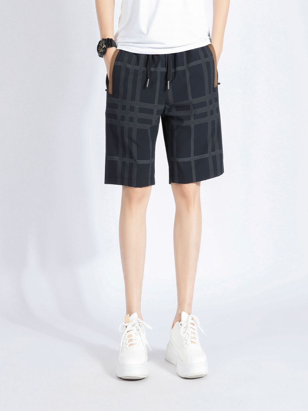 

StyleCast x Revolte Men Checked Outdoor with Technology Shorts, Black