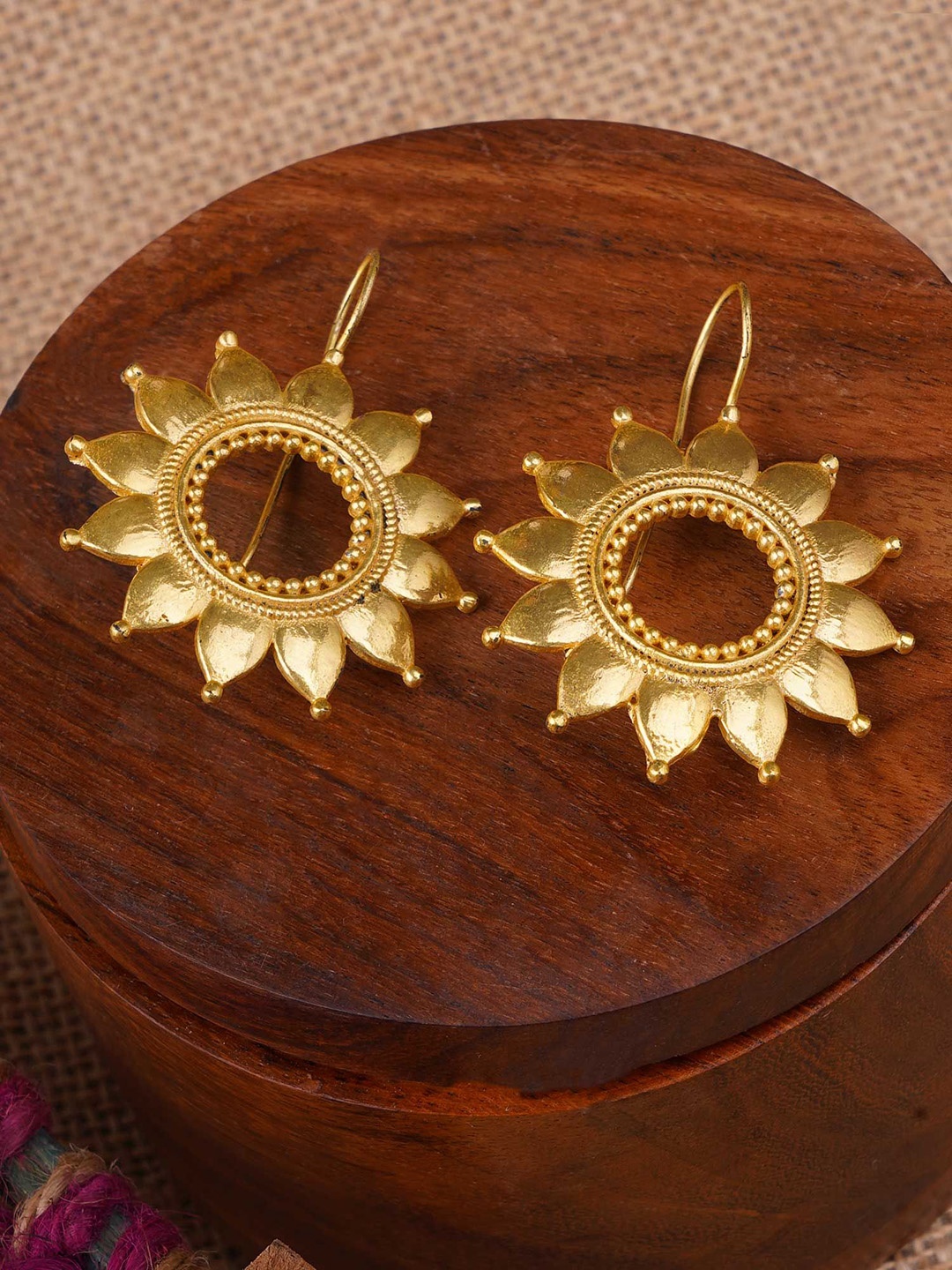 

Adwitiya Collection Gold-Plated Floral Shaped Drop Earrings