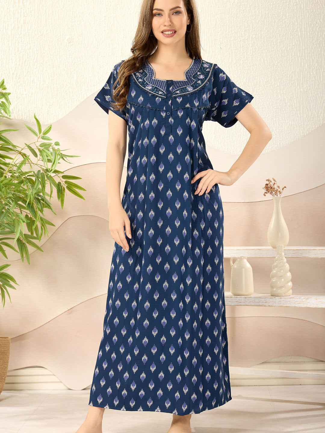 

Soulemo Women Printed Round Neck Maxi Nightdress, Blue
