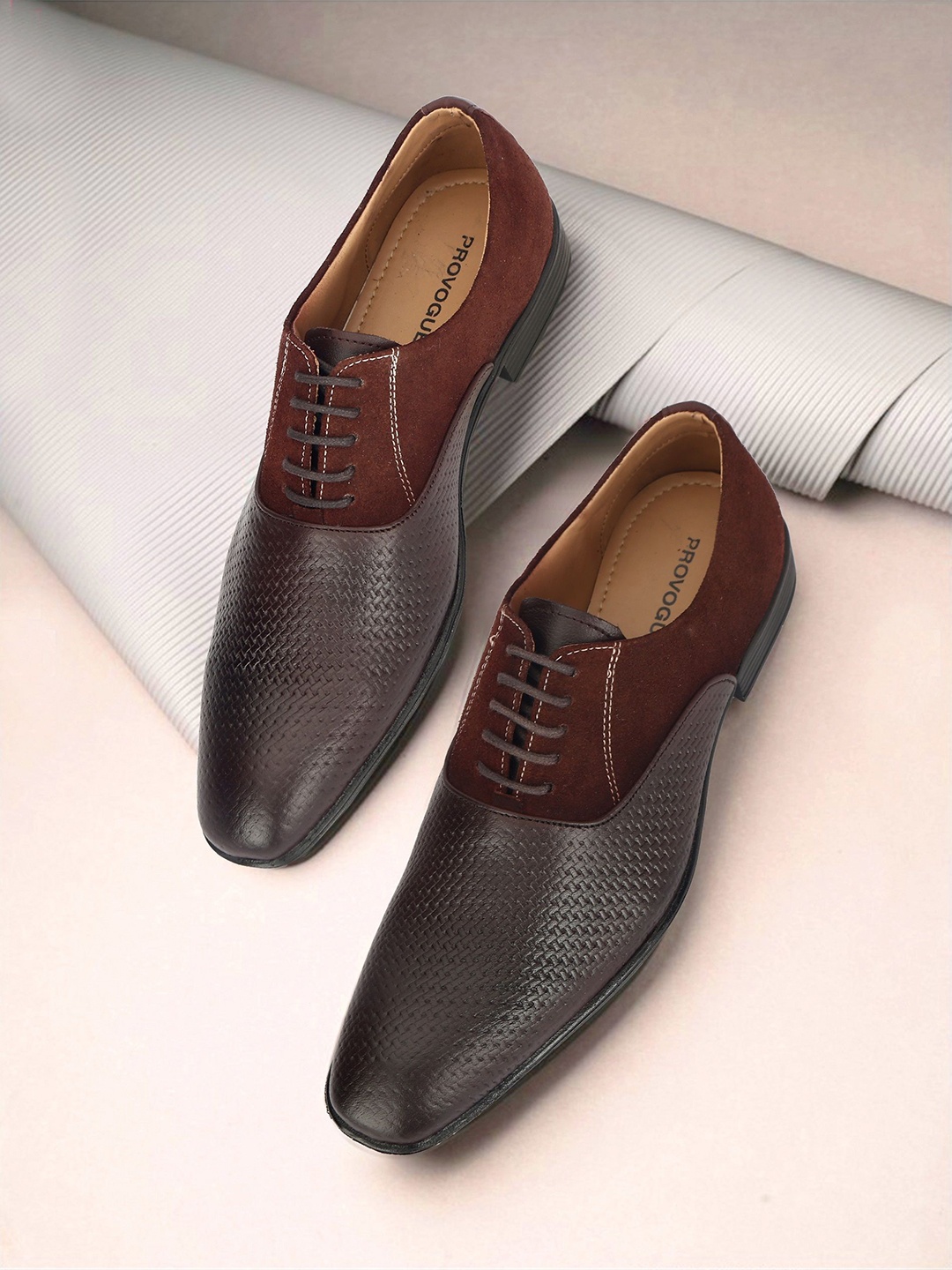

Provogue Men Textured Leather Formal Oxfords, Brown