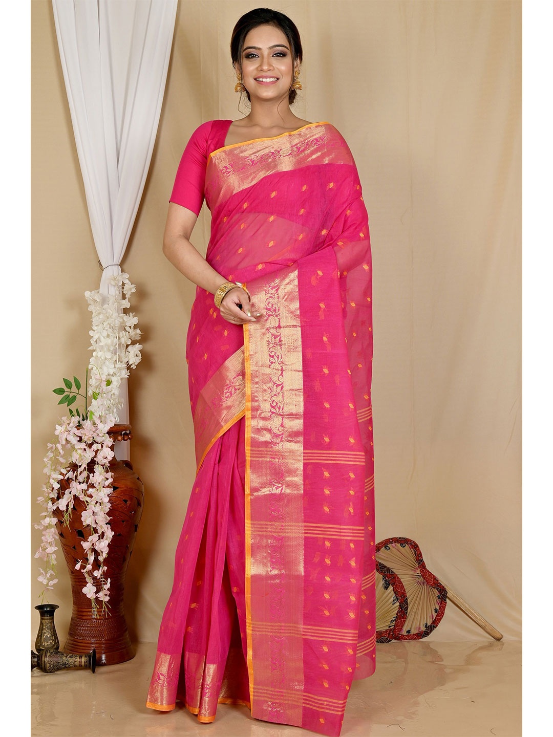 

DipDiya Woven Design Zari Pure Cotton Taant Saree, Pink
