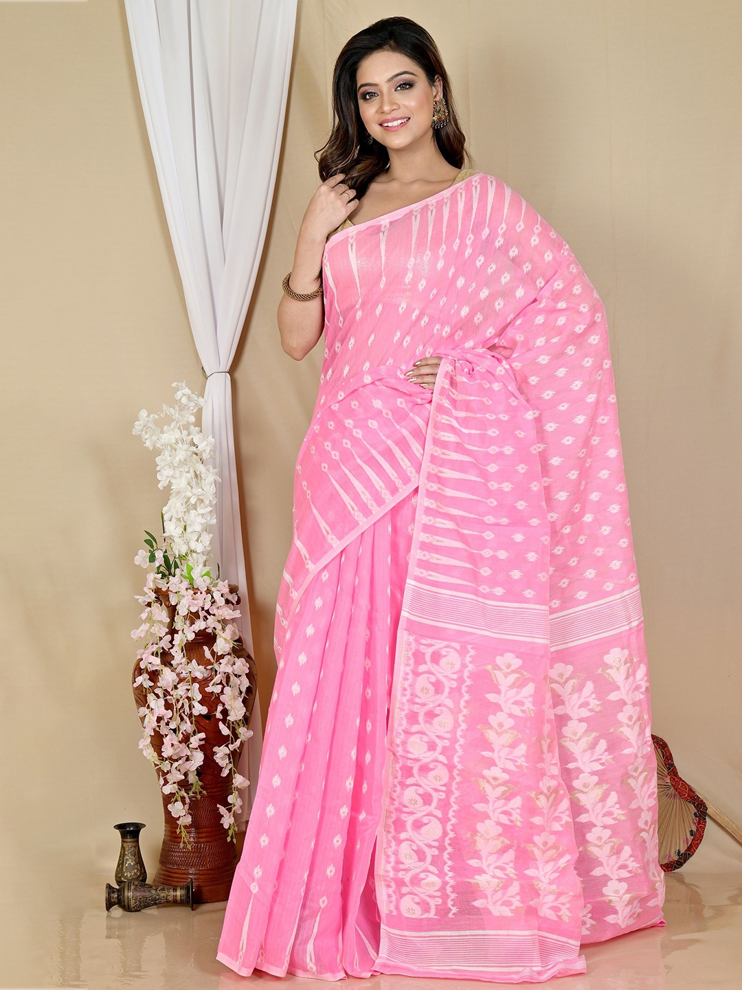 

PuJoy Bandhani Printed Taant Saree, Pink