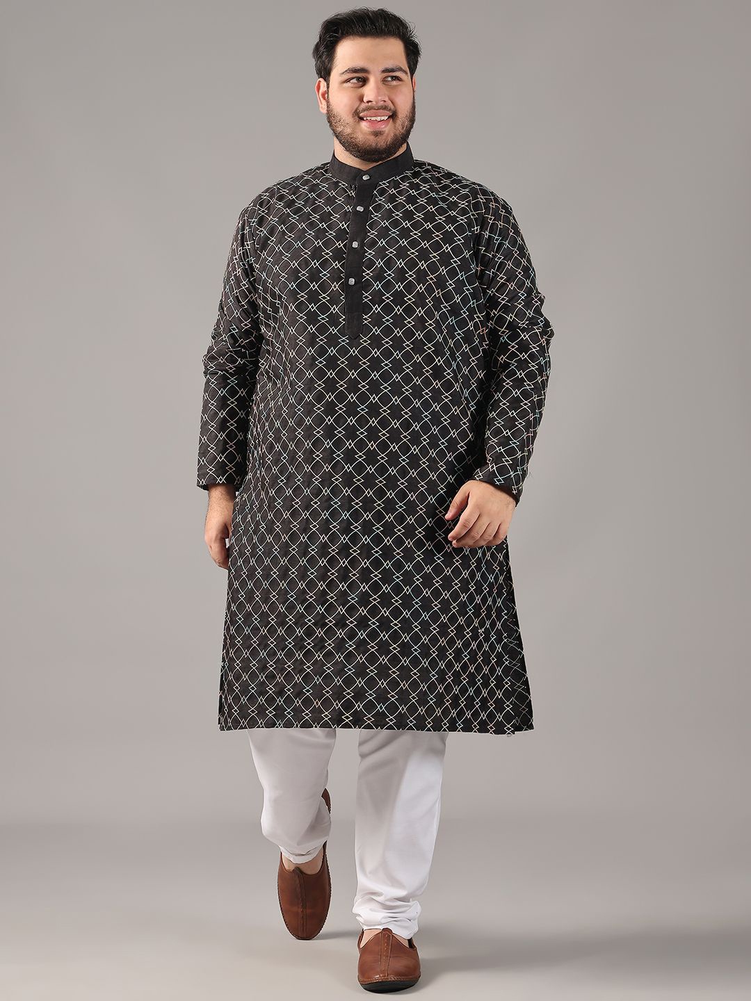 

SOJANYA PLUS Plus Size Men Geometric Embroidered Pure Cotton Straight Kurta With Pyjamas, Black