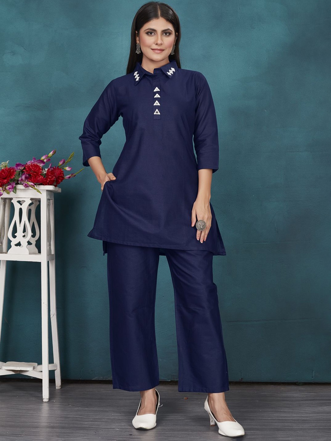 

STYLE SAMSARA Shirt Collar Mirror Work Pure Cotton Tunic And Trouser, Blue
