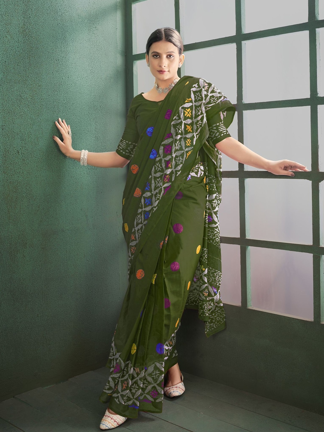 

HERE&NOW Pure Cotton Ikat Saree, Green