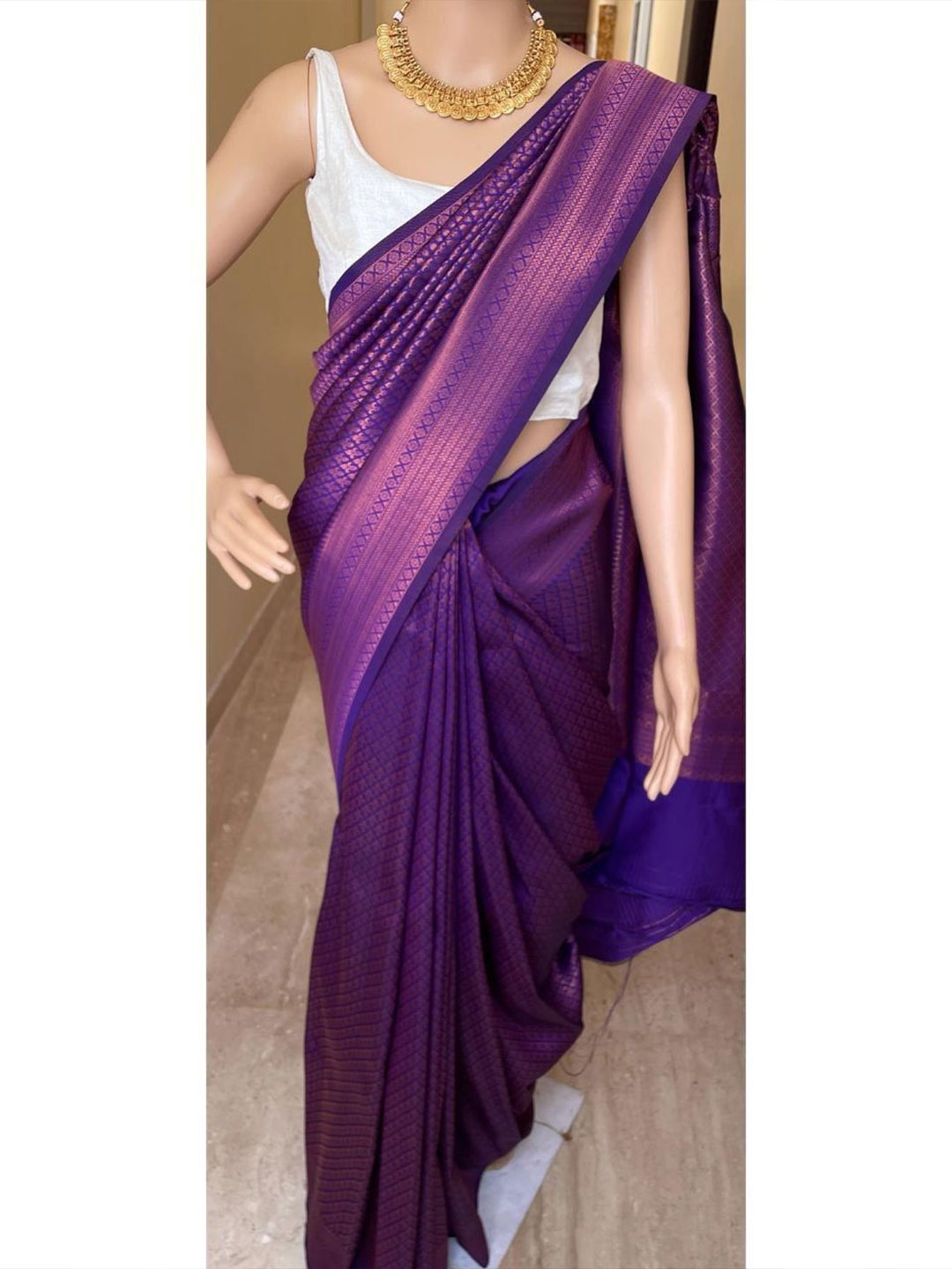 

Taslar Woven Design Zari Pure Silk Banarasi Saree, Purple