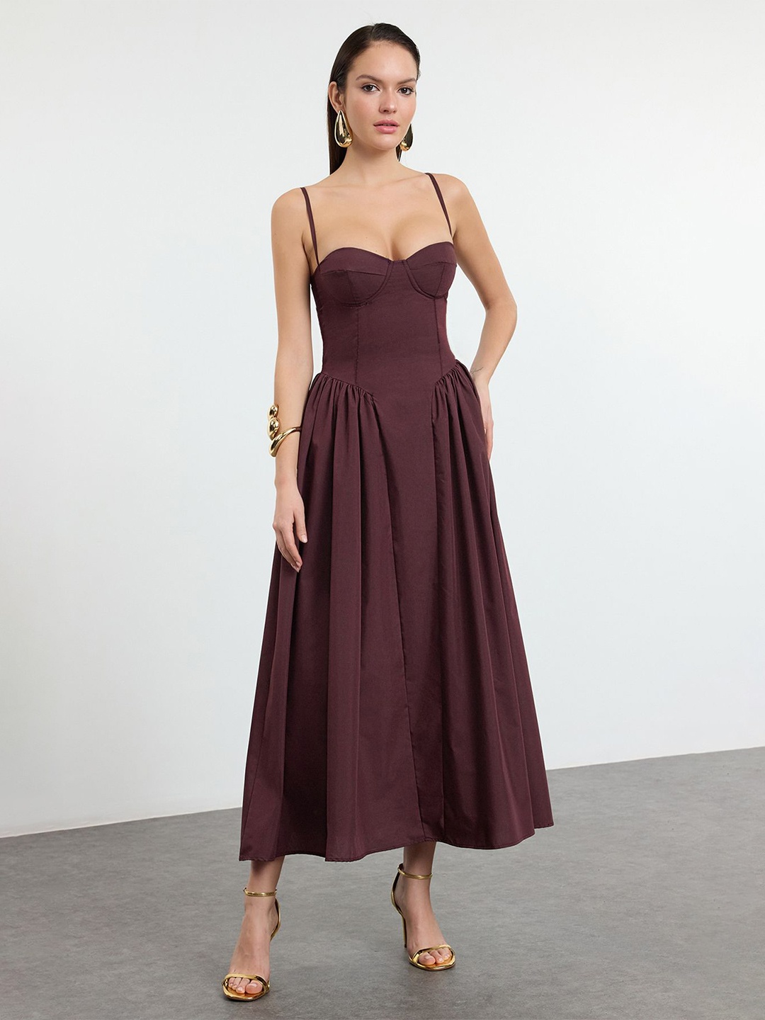 

Trendyol Fit & Flare Maxi Dress, Na