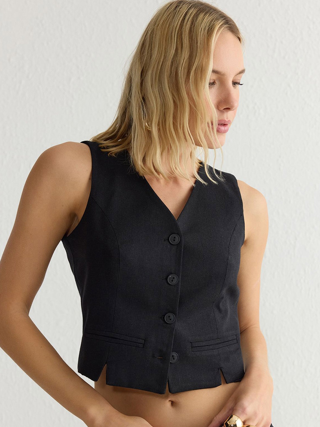 

Trendyol Siyah Pure Cotton Sleeveless Waistcoat, Black