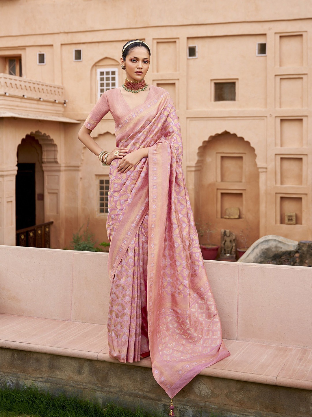 

MAHALASA Ethnic Motifs Zari Pure Silk Banarasi Saree, Pink